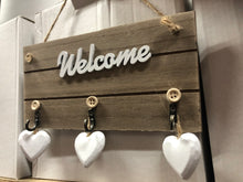 Učitajte sliku u preglednik galerije, DRVENI ORMARIĆ ZA KLJUČEVE