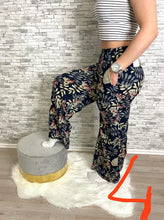 Laden Sie das Bild in den Galerie-Viewer, Leichte Hose