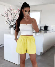 Učitajte sliku u preglednik galerije, Kratke hlače od gaze
