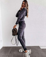 Učitajte sliku u preglednik galerije, Plišane trenirke
