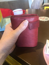 Učitajte sliku u preglednik galerije, Kožni mini ženski novčanik
