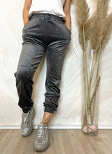 Učitajte sliku u preglednik galerije, Plišane trenirke donji dio
