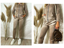 Učitajte sliku u preglednik galerije, Plišane trenirke
